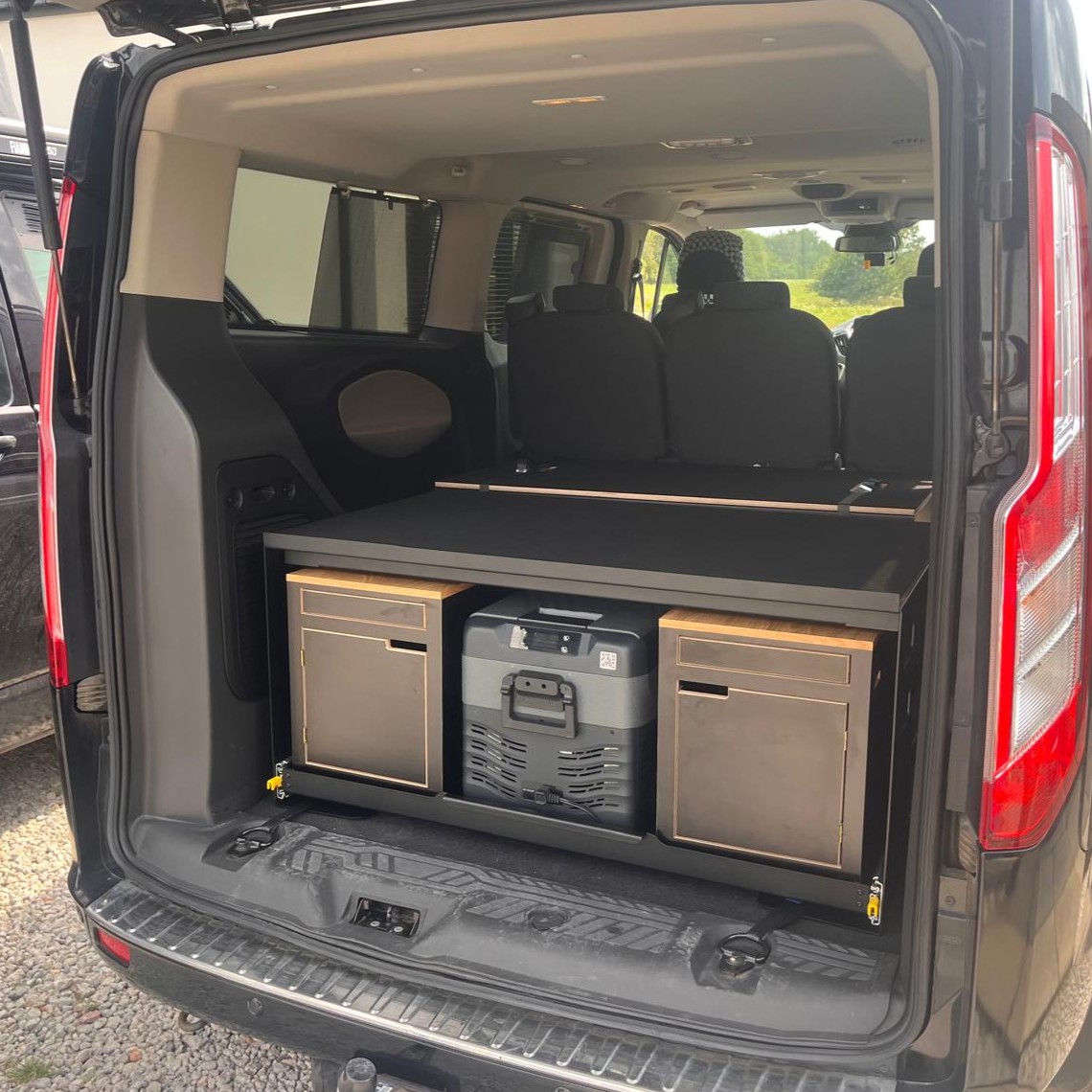 Zabudowa kempingowa do suva